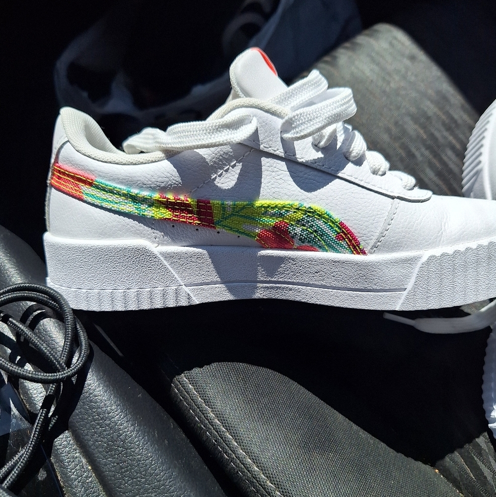 PUMA TENNIS SHOES